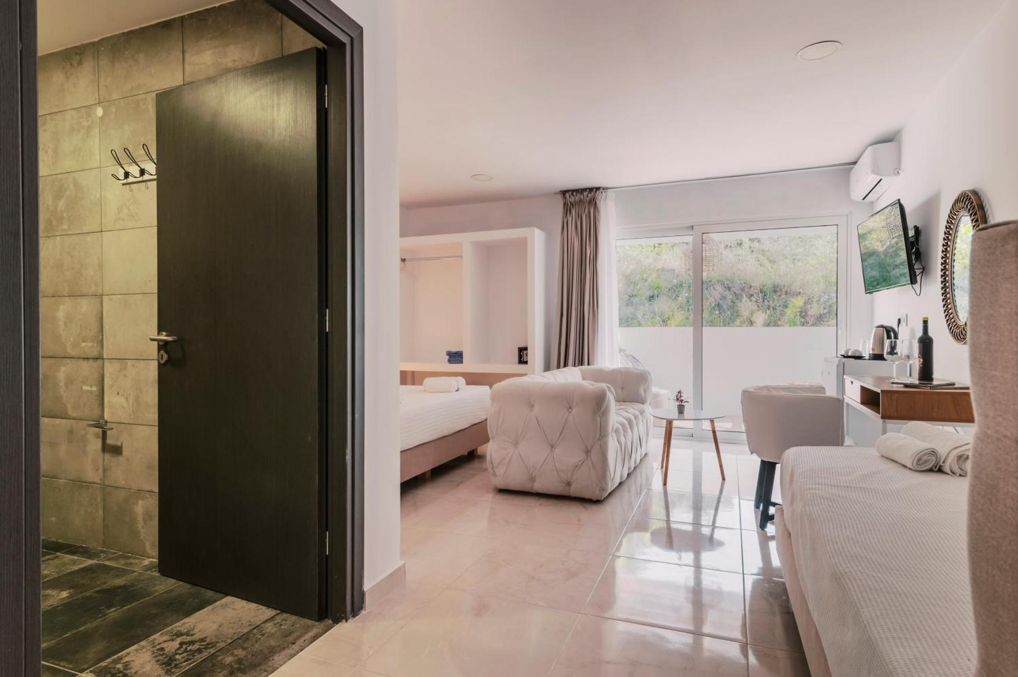 Bamboo Suites Hotel Ialysos  Bagian luar foto