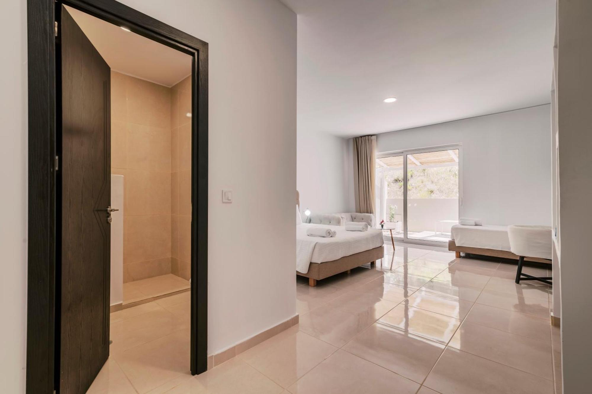 Bamboo Suites Hotel Ialysos  Bagian luar foto