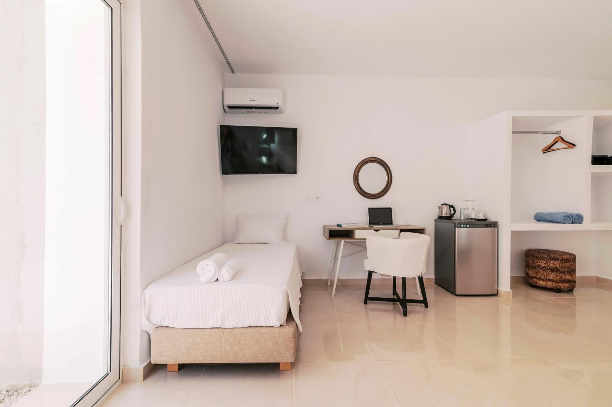 Bamboo Suites Hotel Ialysos  Bagian luar foto