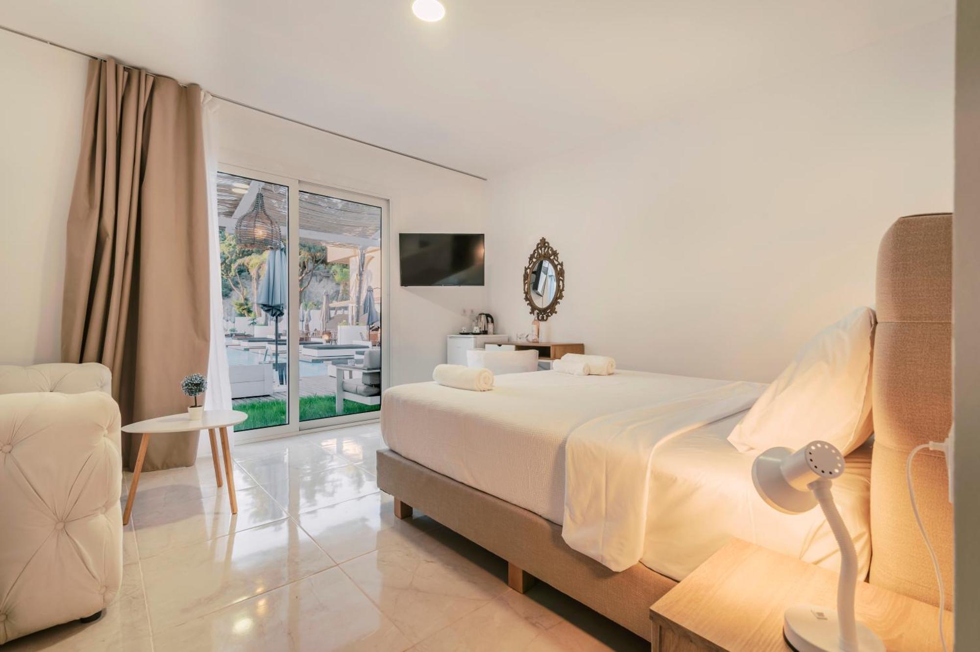 Bamboo Suites Hotel Ialysos  Bagian luar foto
