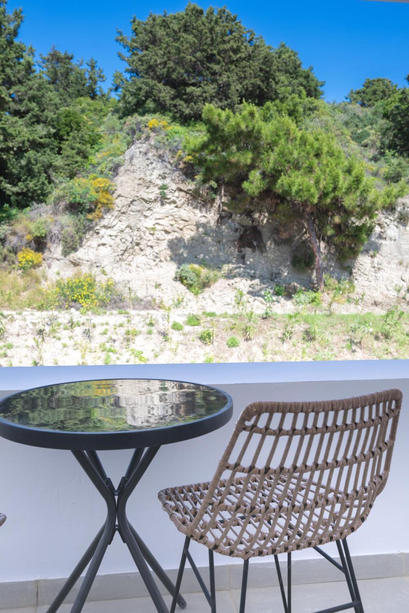 Bamboo Suites Hotel Ialysos  Bagian luar foto
